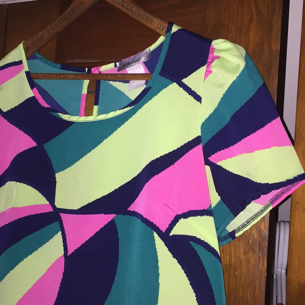 Bright Color Pattern Dress - Picture 2 of 5